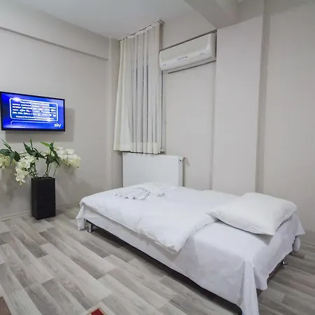 Hotel apartamentowy Carina 3*